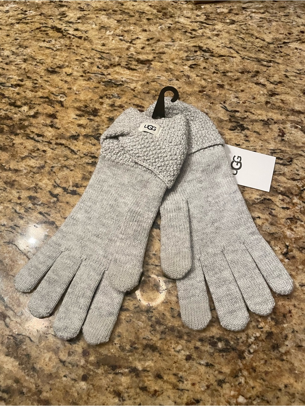 UGG Women's Gray Knit Touchscreen Gloves with Textured Cuff